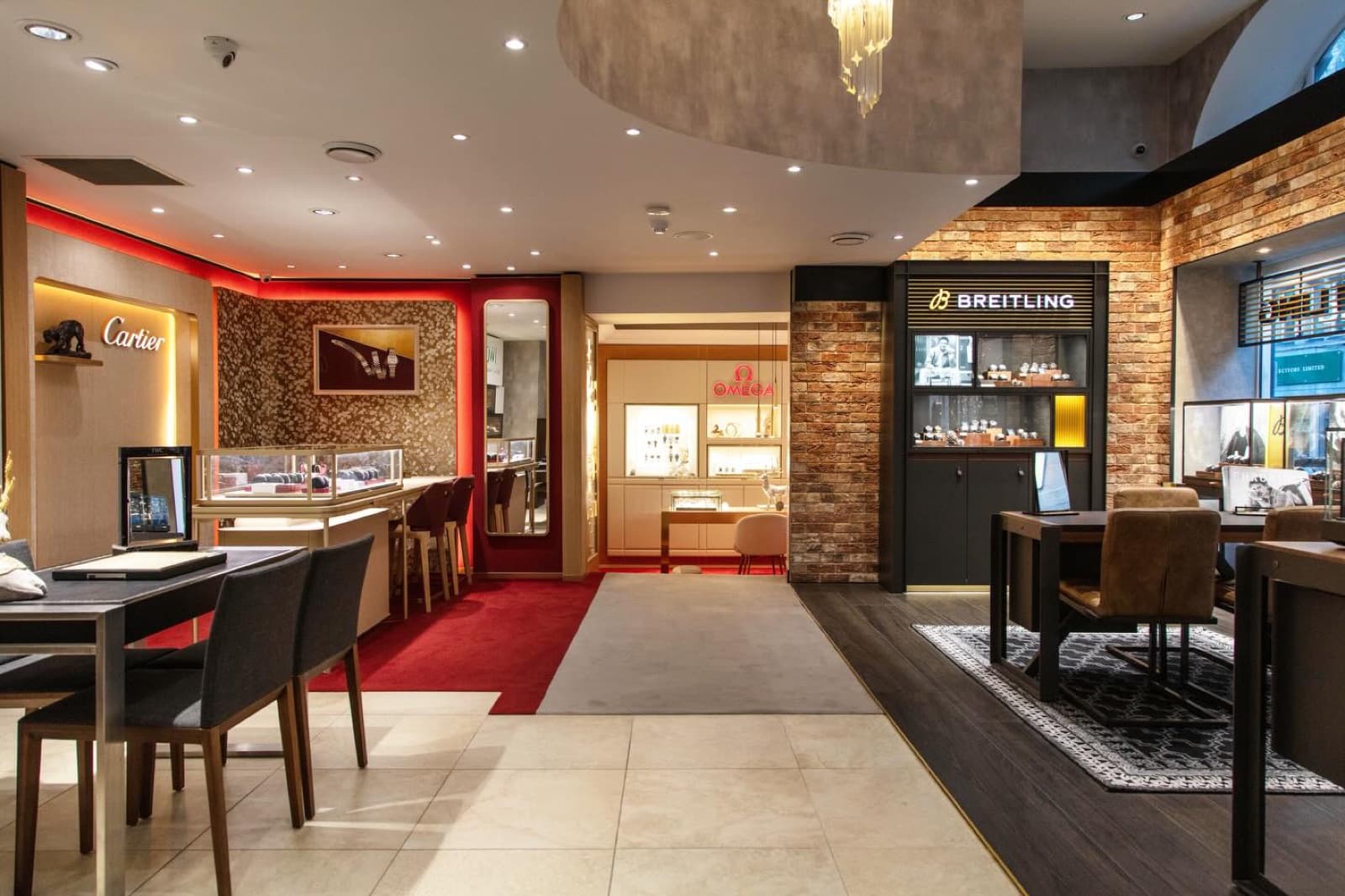 The completed Banks Lyon jewellers shop fit in Lancaster